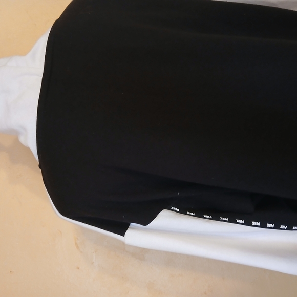 PINK Campus Cowl Black And White - Picture 6 of 10